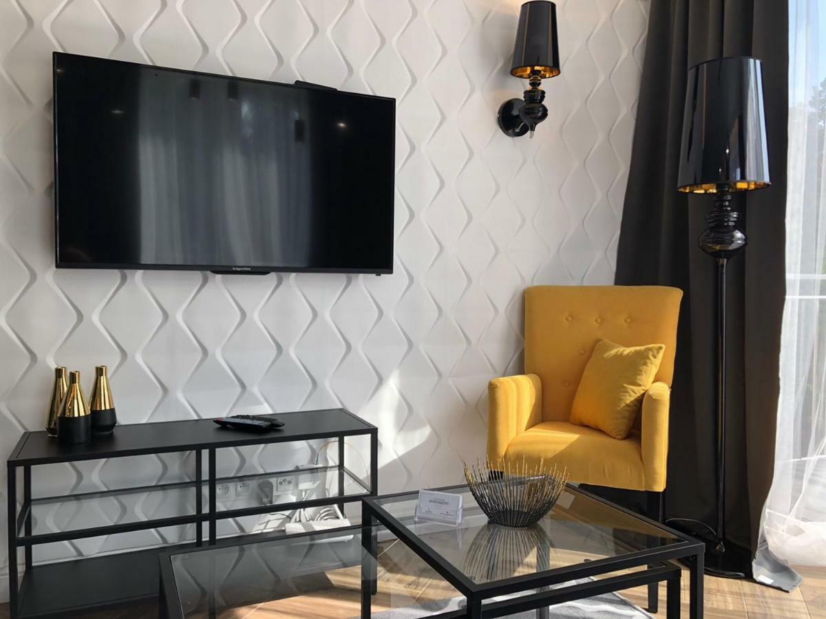 Family & Business Sauna Apartments No1 Lesny Nad Zalewem Cedzyna Unikat - 3 Bedroom With Private Sauna, Bath With Hydromassage, Terrace, Garage, Catering Options Kielce Extérieur photo